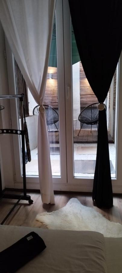 Studio Apartman Black & White Centar Sarajevo Free Parking Saraievo Exterior foto